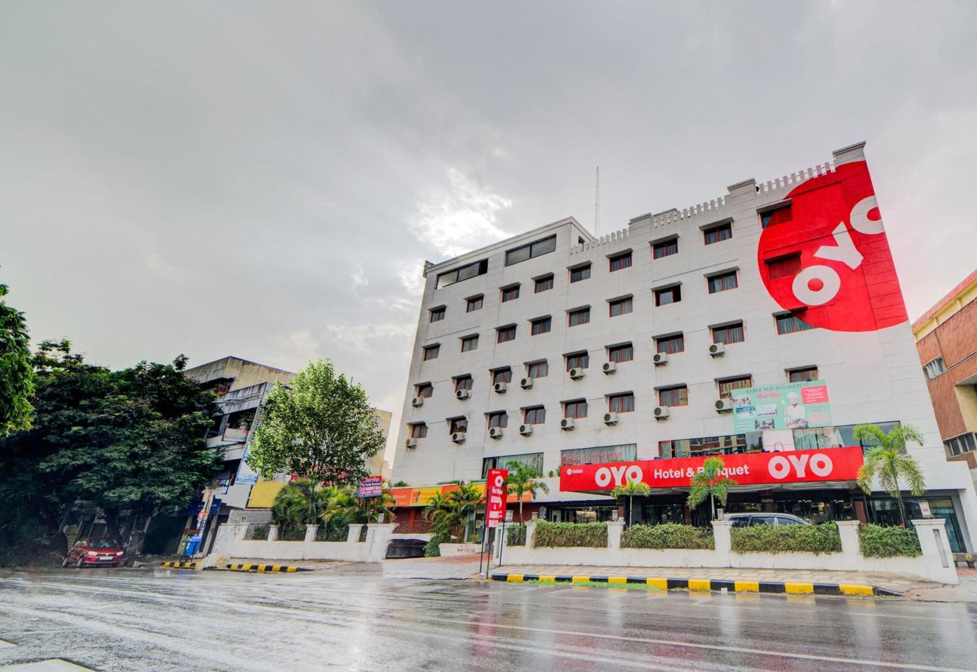 Hotel O Kachiguda Railway Station Hyderabad Exterior foto
